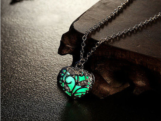 Ymn 30455 Fancy Fashion Glow In The Dark Carved Pendant Necklace Ymn 30455 Fancy Fashion Glow In The Dark Carved Pendant Necklace Guangdong Jewelry Factory