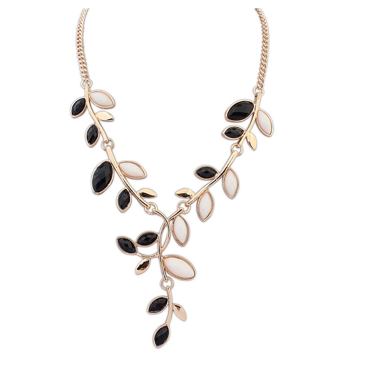 Sc 1126 Fashion Simple Rhinestone Gold Plating Leaves Necklace Sc 1126 Fashion Simple Rhinestone Gold Plating Leaves Necklace Guangzhou Jewelry Factory Accessories